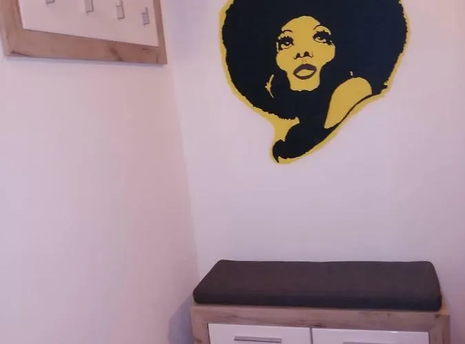 Lejlighed Yellow Apartment, Podgorica